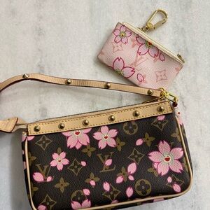 Louis Vuitton X Takashi Murakami Pochette Accessoires - Limited Edition 2003